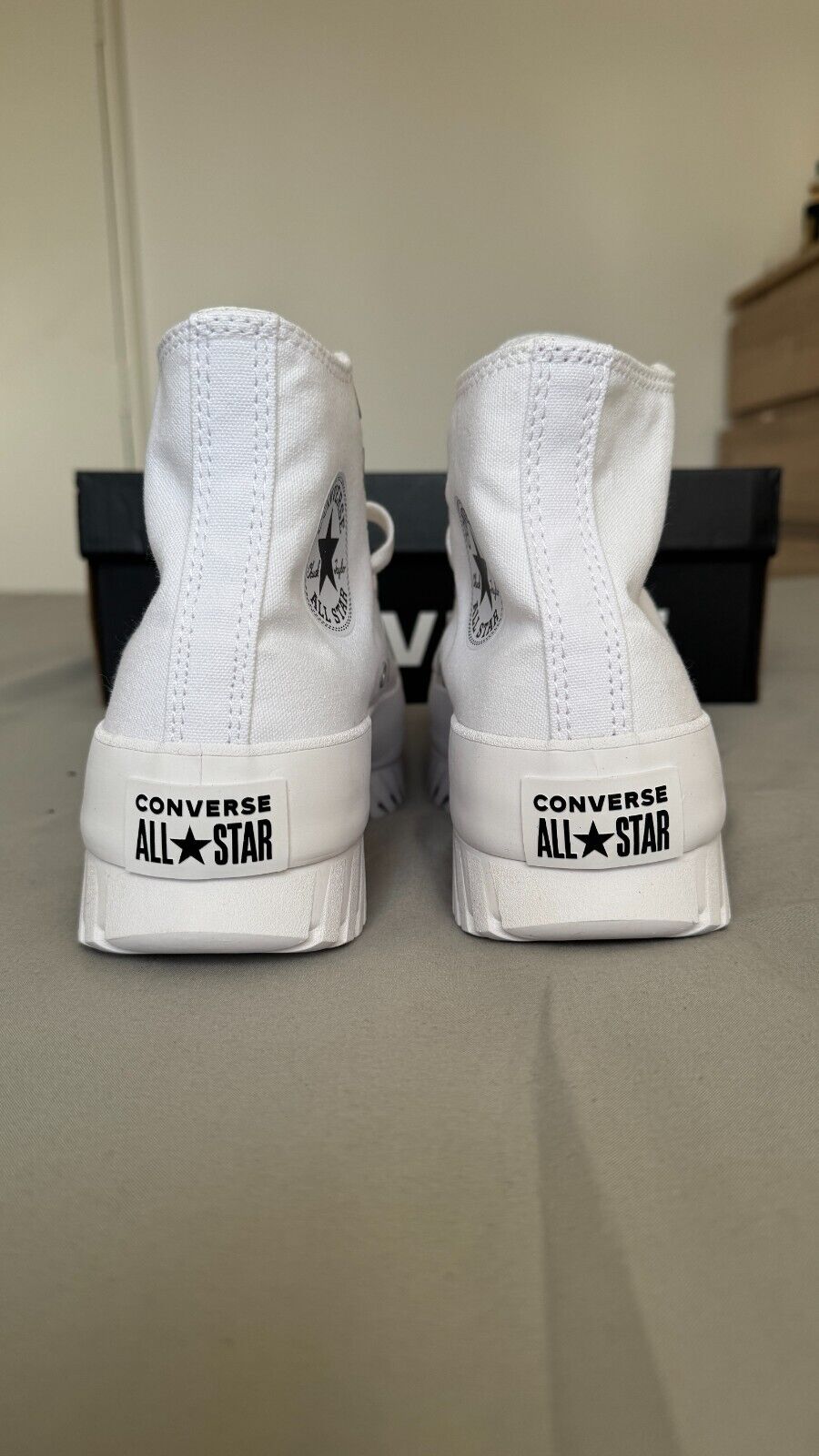 Converse CTAS Lugged 2.0 Hi Top Unisex Trainer Triple White BNIB All Sizes