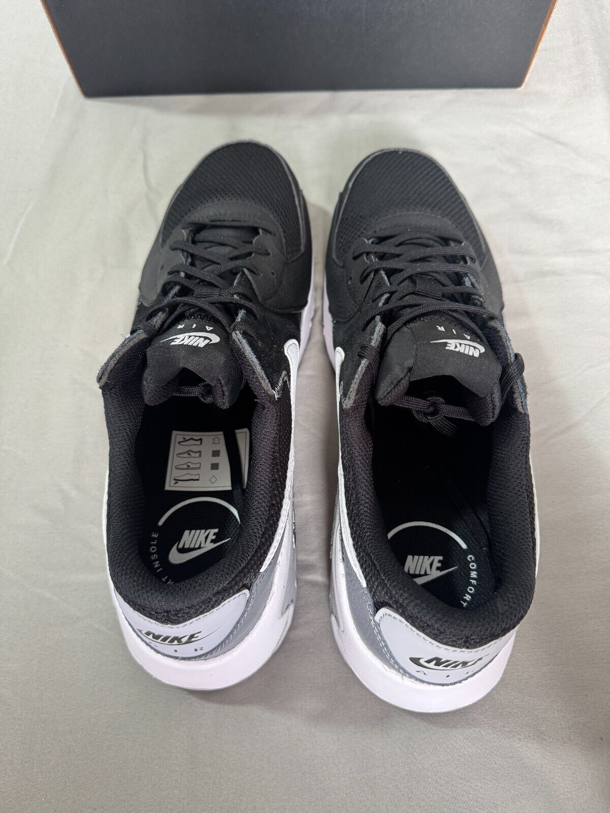 Nike Air Max Excee Men Trainers Size UK 10.5 black white Leather Sneakers New