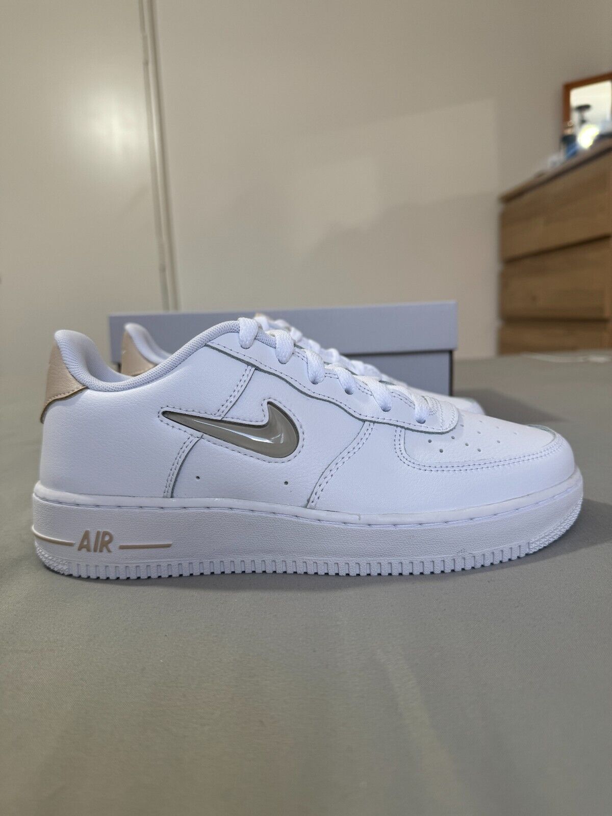 Nike Air Force 1 GS Trainers Size UK 6 White Sand Drift Leather Shoes BNIB