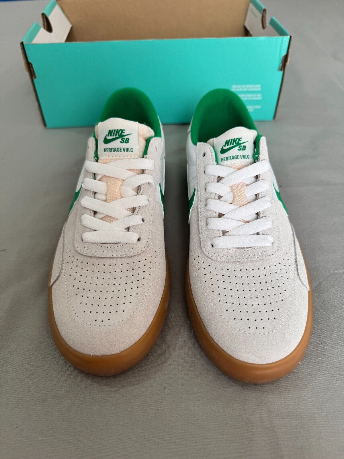 Nike SB Heritage Vulc Men Trainers Size UK 4 Lucky Green White Skateboarding New
